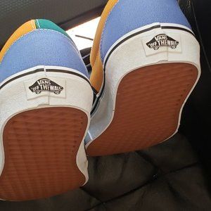 Vans Mens shoes. Never worn.